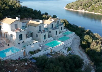 Συγκρότημα τεσσάρων ανεξάρτητων κατοικιών στο Μεγανήσι Λευκάδας